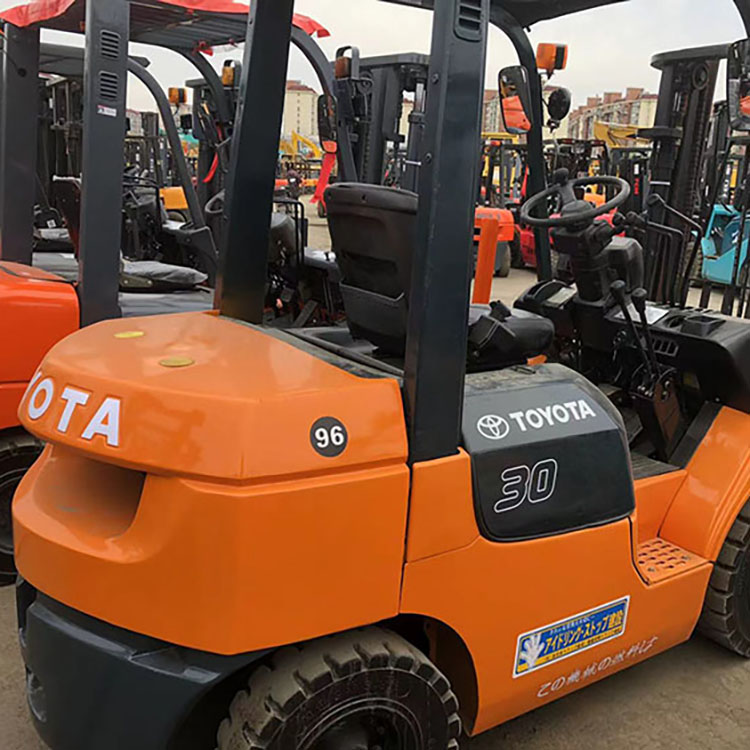New Zlin Toyata Fd30 Forklift Trucks
