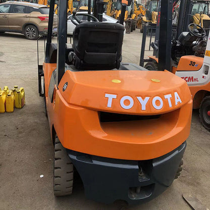 New Zlin Toyata Fd30 Forklift Trucks
